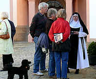 Begegnungen und Gespräche mit den Schwestern vom Kloster