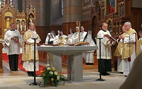 Gottesdienste und geistliche Angebote im Kloster St. Marienthal