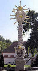 der Dreifaltigkeitsbrunnen auf dem Klosterhof - Treffpunkt und Start der öffentlichen Klosterführungen